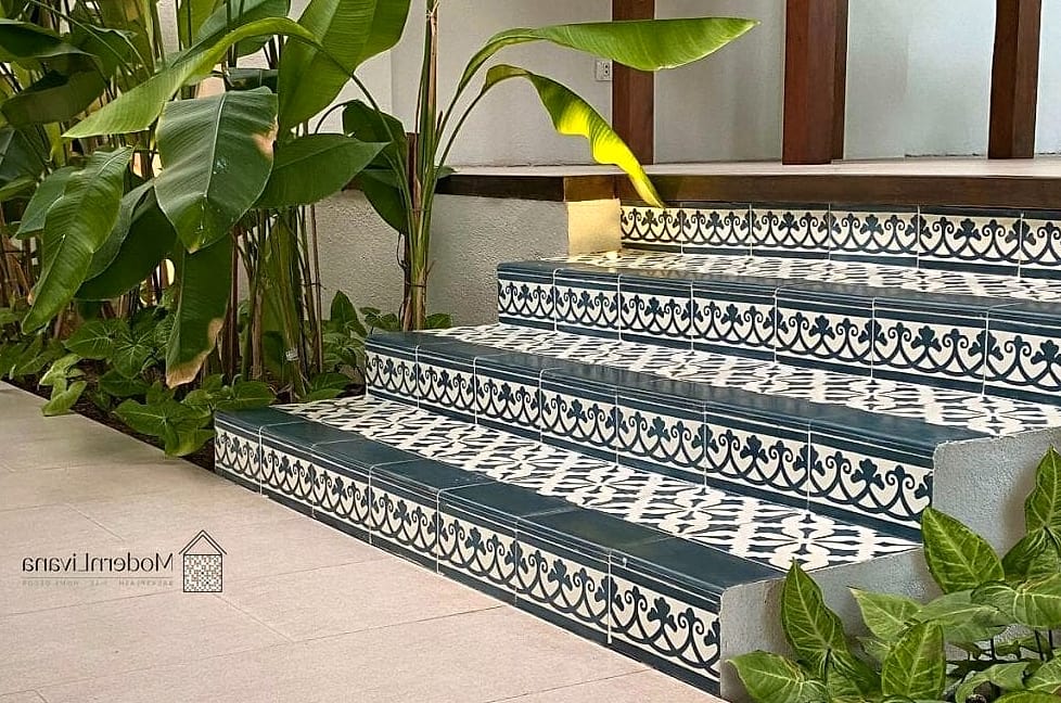 25 Black Tile Ideas to Show Your Contractor 21 Black Tile Stair Riser Accents