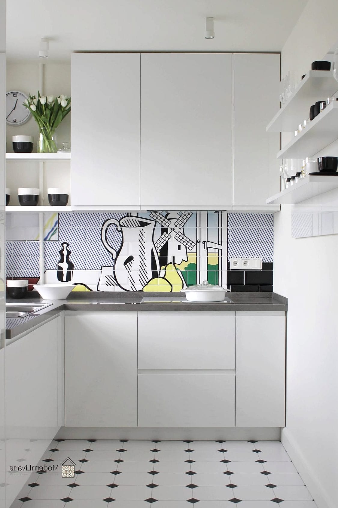 23 Multicolor Backsplash Ideas That Are Stylish and Practical 15 Black, White, and Wood-Tone Look