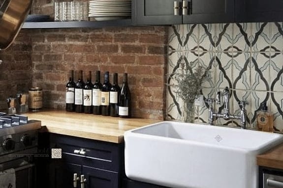 24 Red Brick Backsplash Ideas That Work in Any Size Home 12 Brick Paired with Butcher Block Countertops