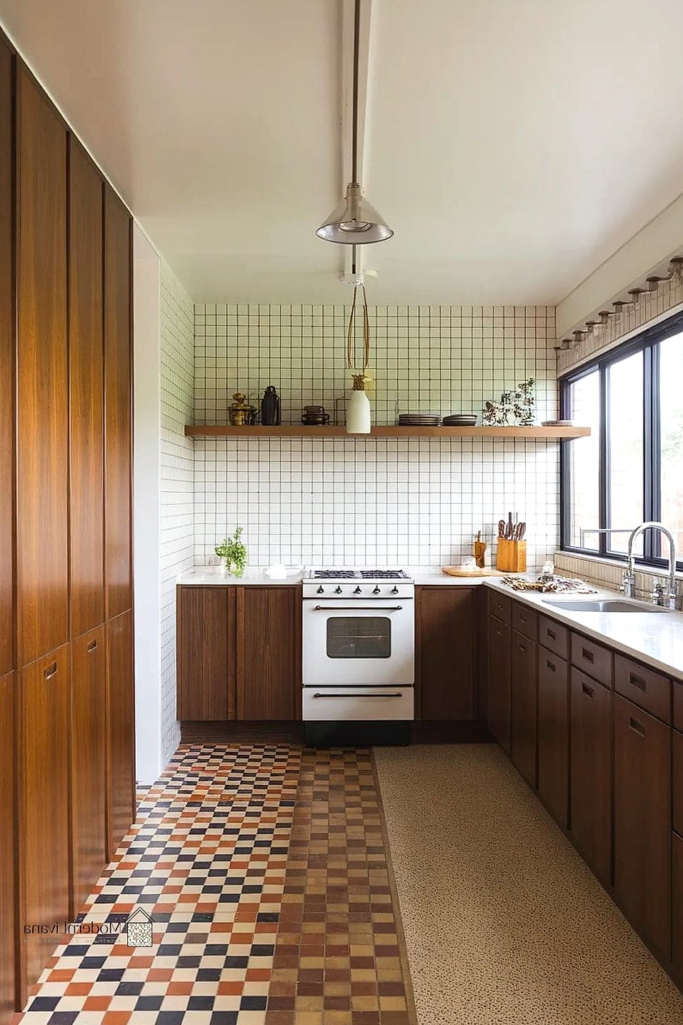 Checkerboard Tile in Black and White