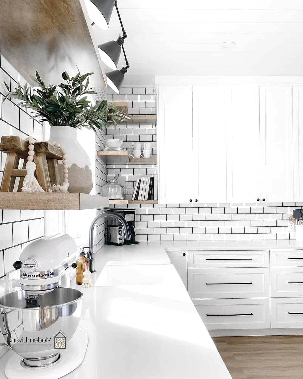 Classic White Subway Tile with Dark Grout