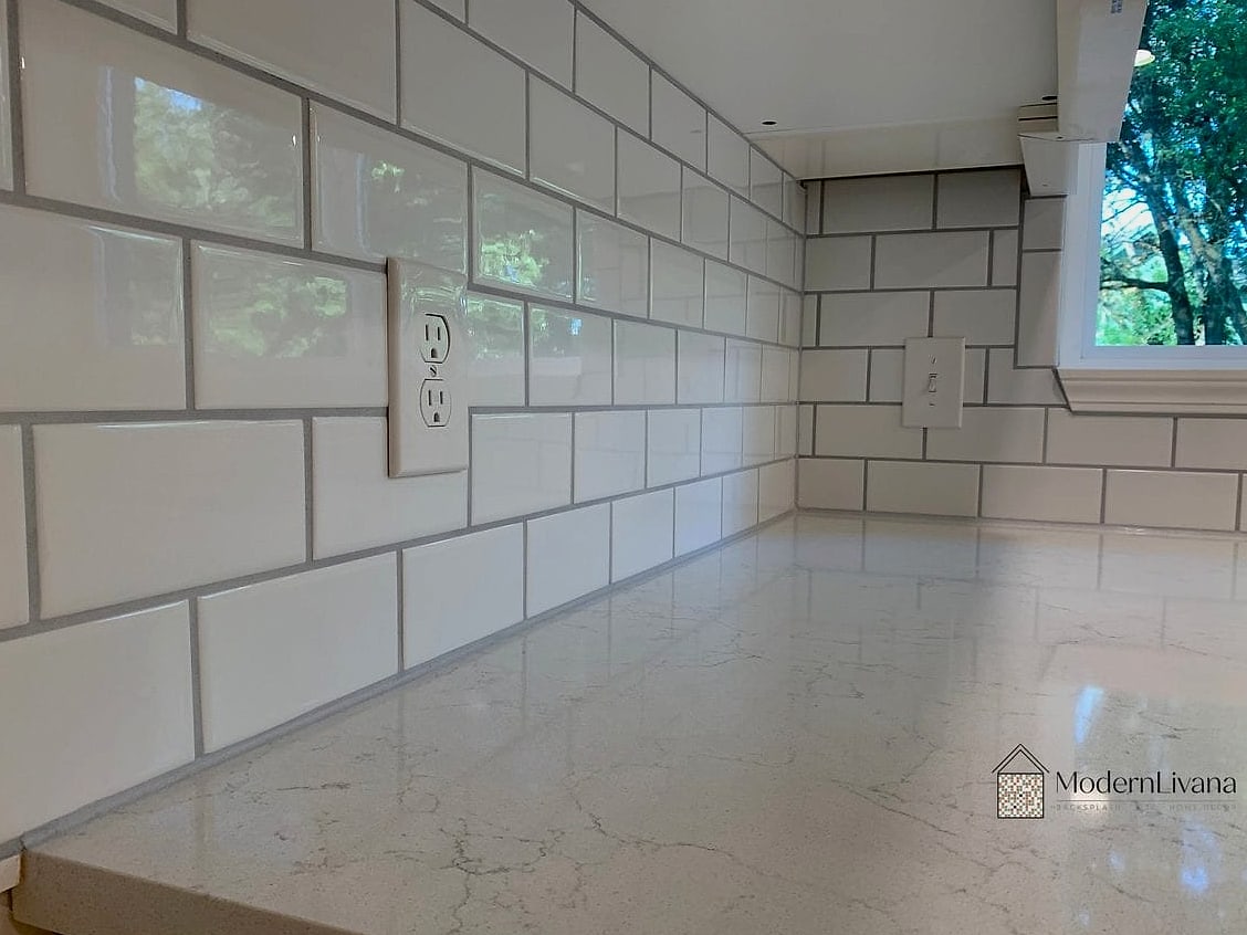 26 White Backsplash Ideas That Will Transform Your Space 2 Classic White Subway Tile with Dark Grout
