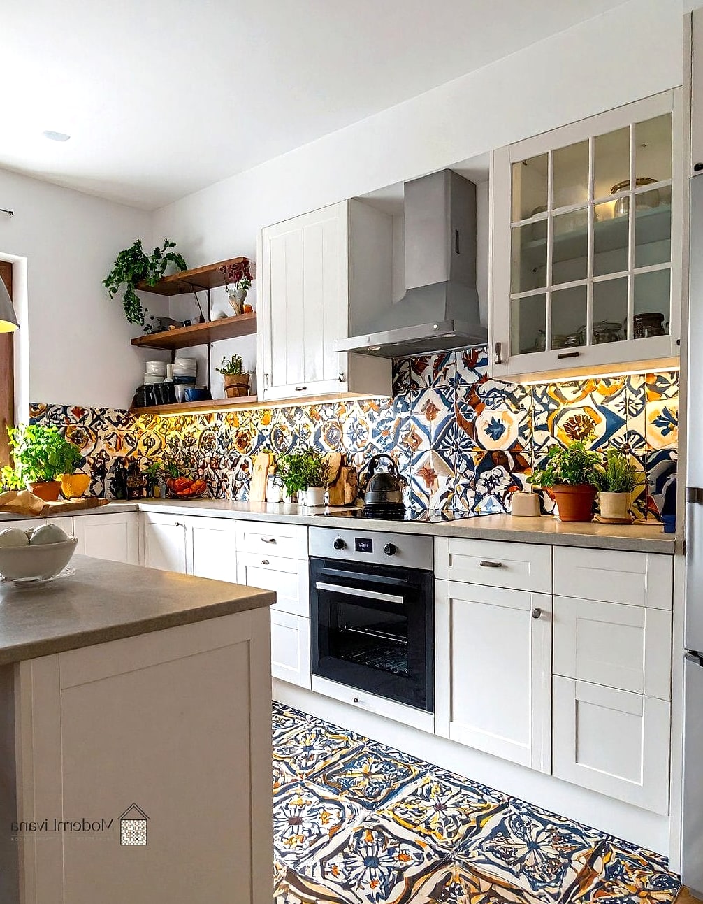 Geometric Encaustic Tile