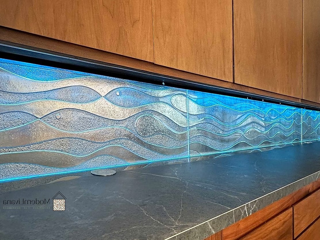 Glass Sheet Backsplash with Hidden Lighting