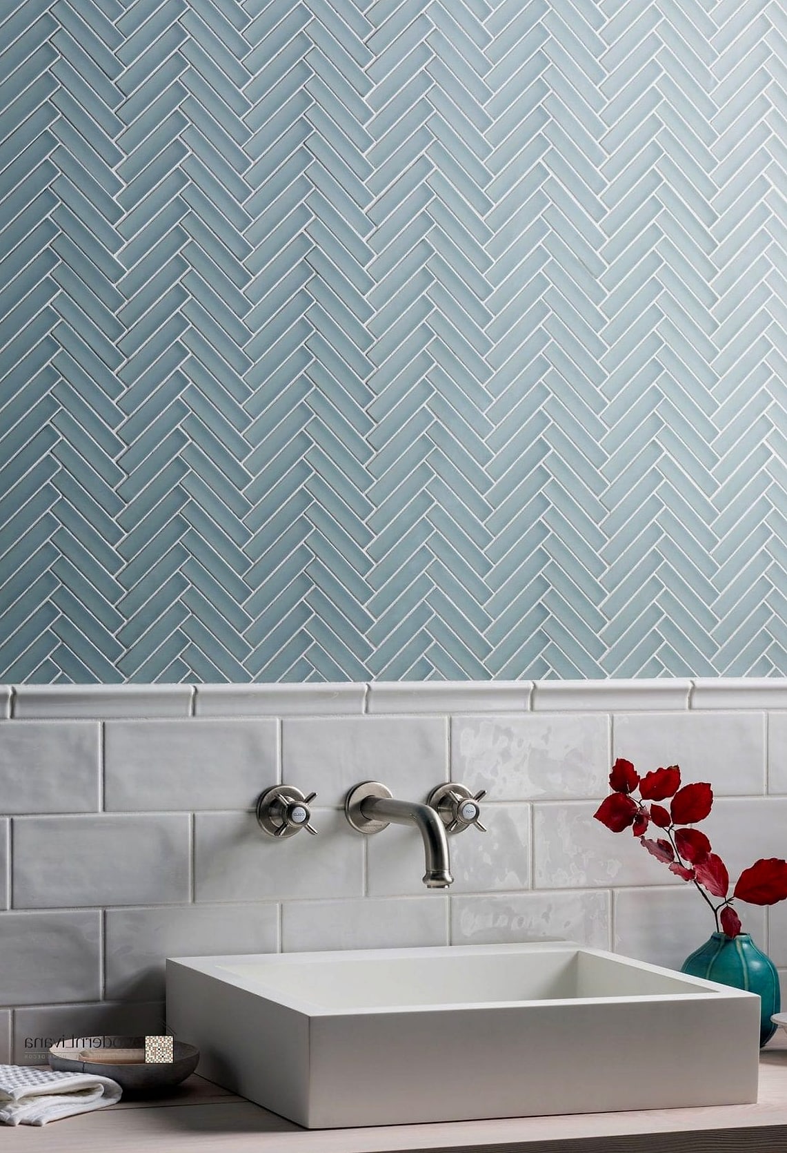 25 Modern Glass Tile Ideas That Look Expensive But Aren't 11 Herringbone Glass Tile Pattern