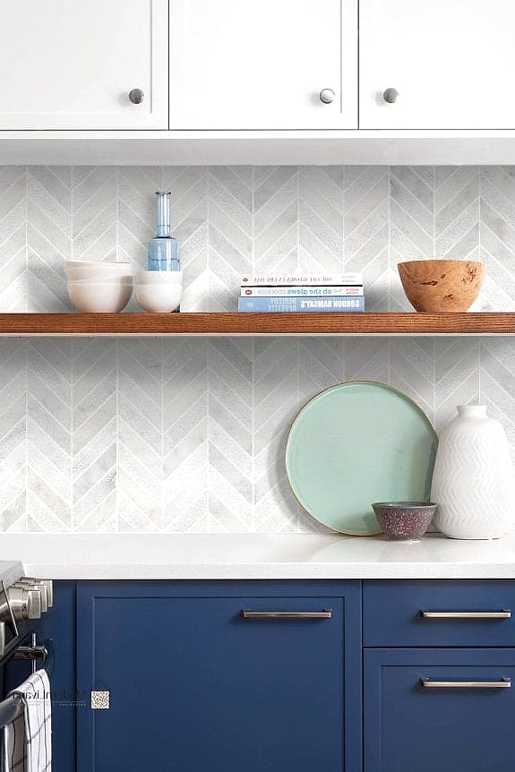 Herringbone-Inspired Marble Chevron Layout