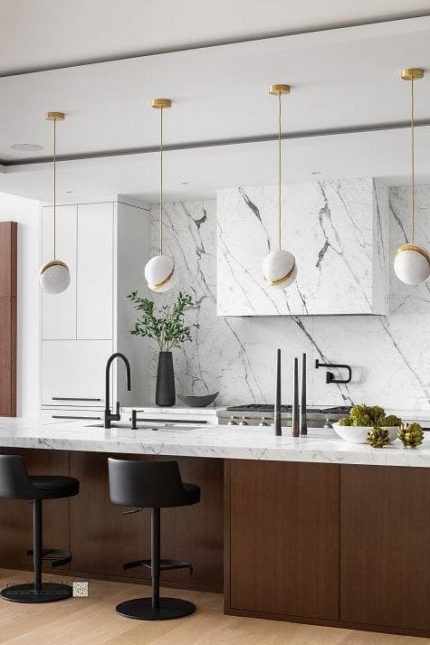 23 Marble Backsplash Ideas That Are Stylish and Practical 13 Marble Look Porcelain Tile Backsplash