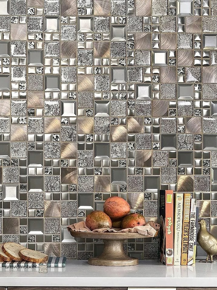 Metallic Mosaic Details