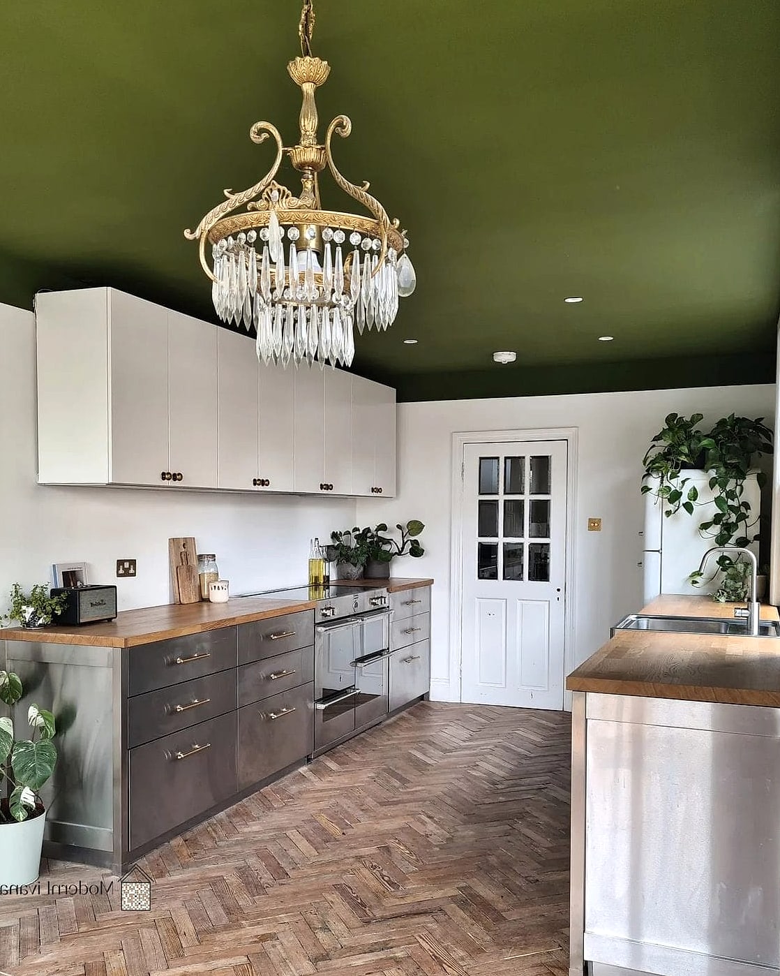 Paint the Ceiling a Soft Neutral