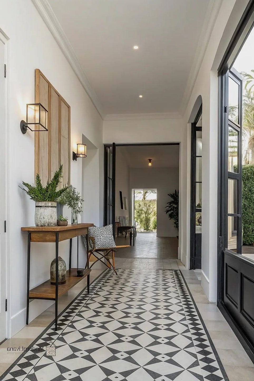 Porcelain Tile Entryway With High Durability