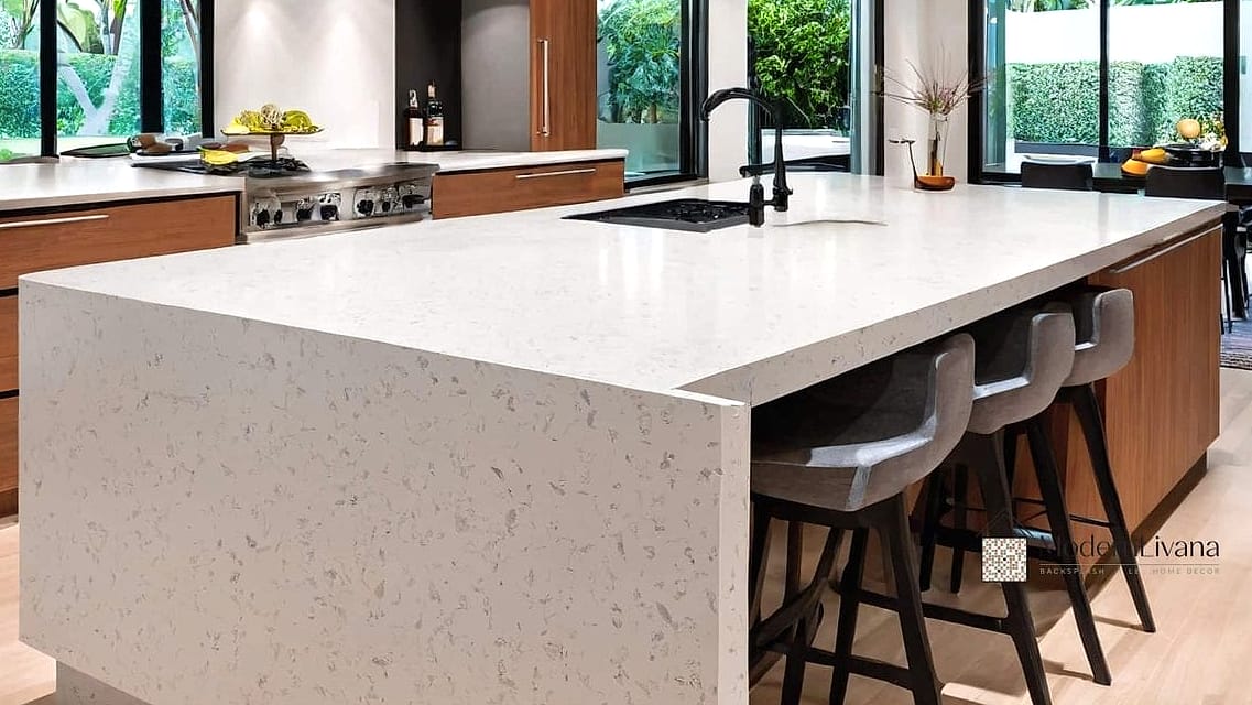 Quartz Countertops That Mimic Natural Stone