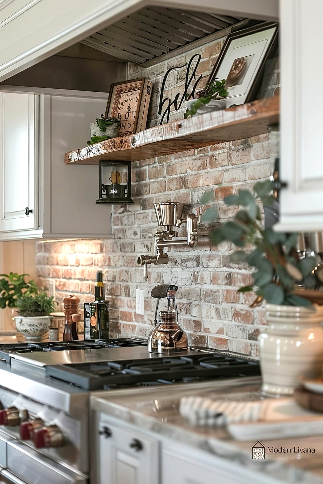 24 Red Brick Backsplash Ideas That Work in Any Size Home 5 Reclaimed Brick for Rustic Character