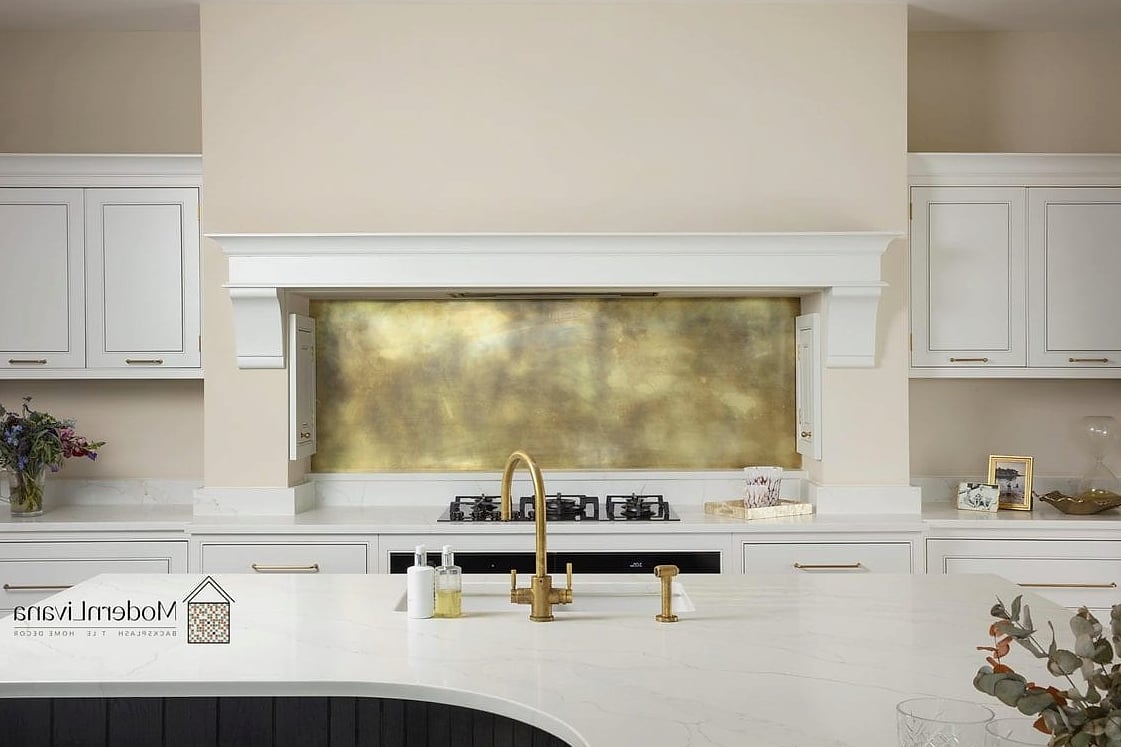24 Brass Backsplash Ideas That Maximize Style and Function 27 Simple Care Tips for a Brass Backsplash