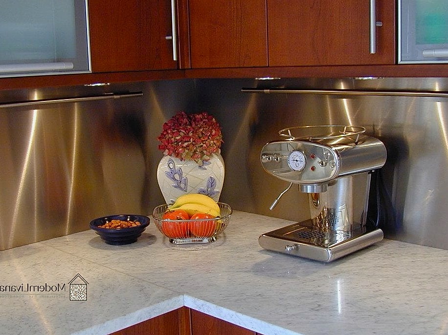 Stainless Steel Corner Backsplash