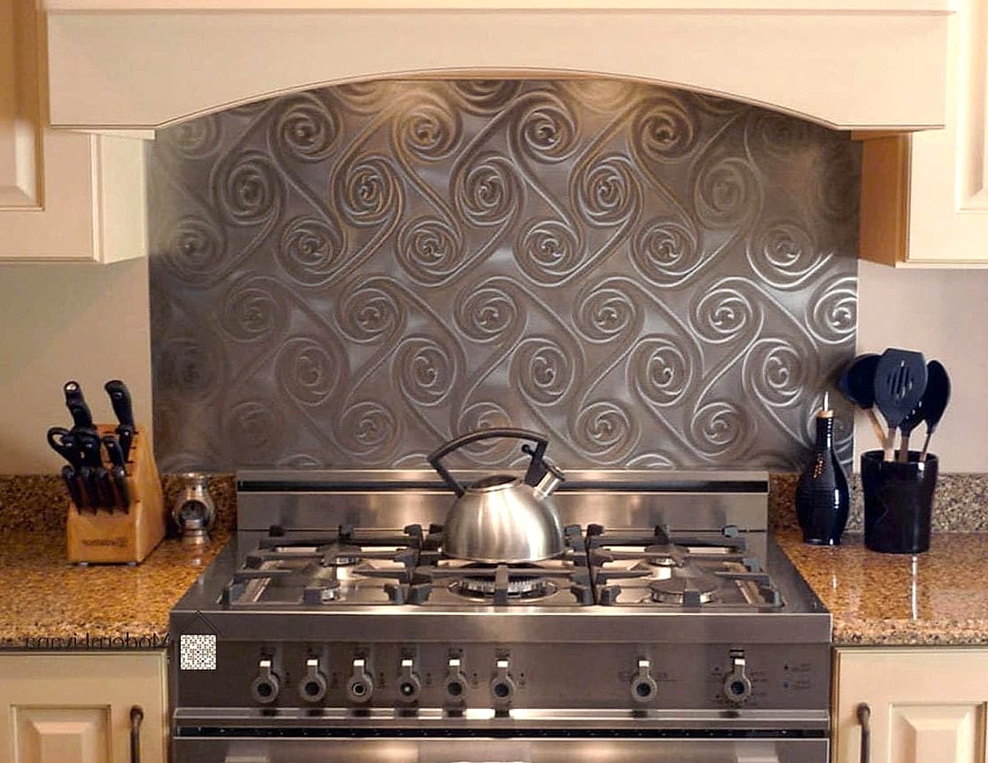 Stainless Steel Backsplash With a Retro Kitchen