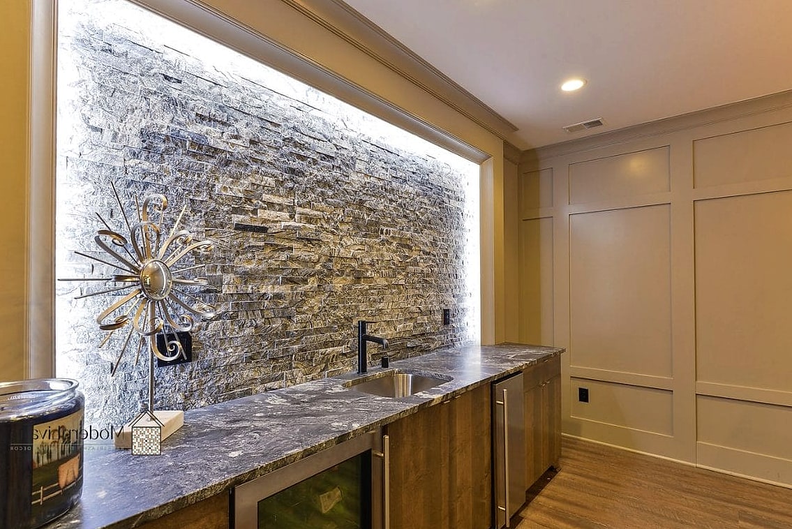 Two-Tone Tile Split Design
