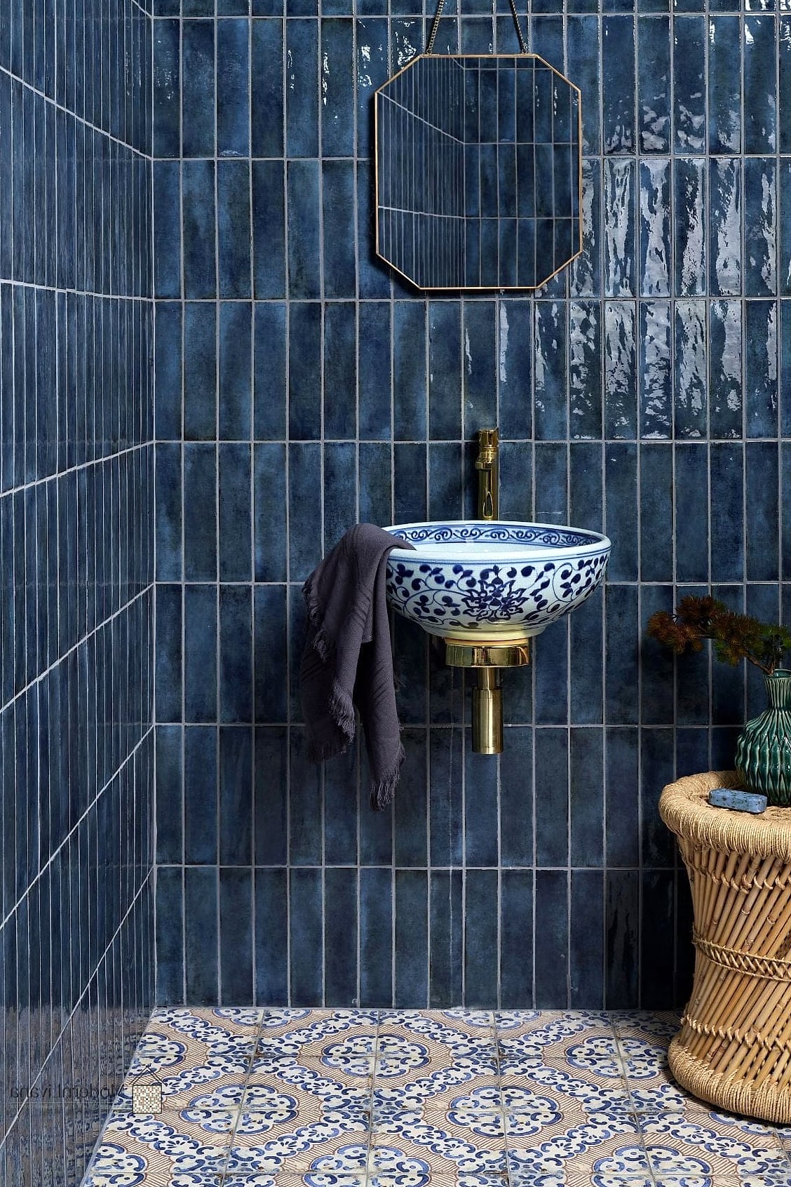Vertical Mosaic Tile Accent