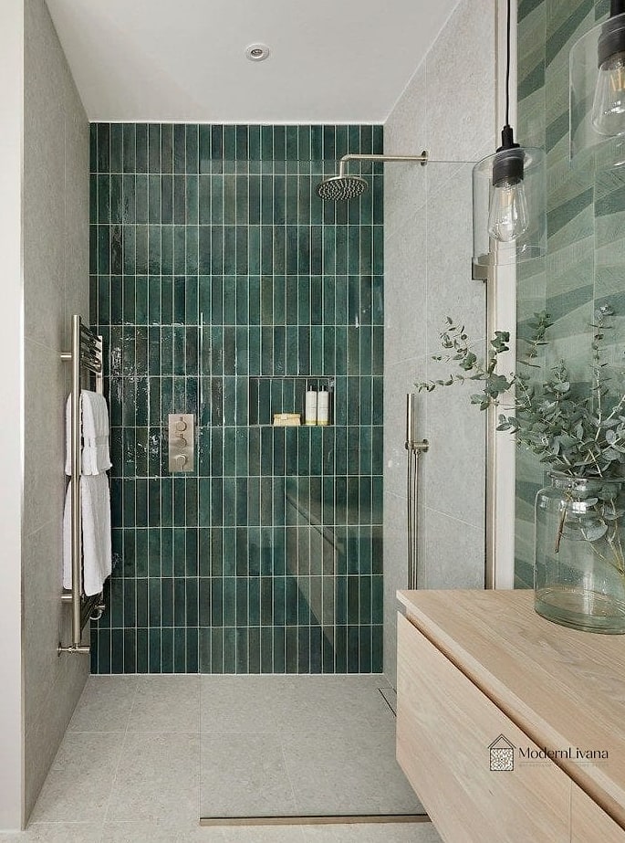 Vertical Tile in a Walk-In Shower Niche