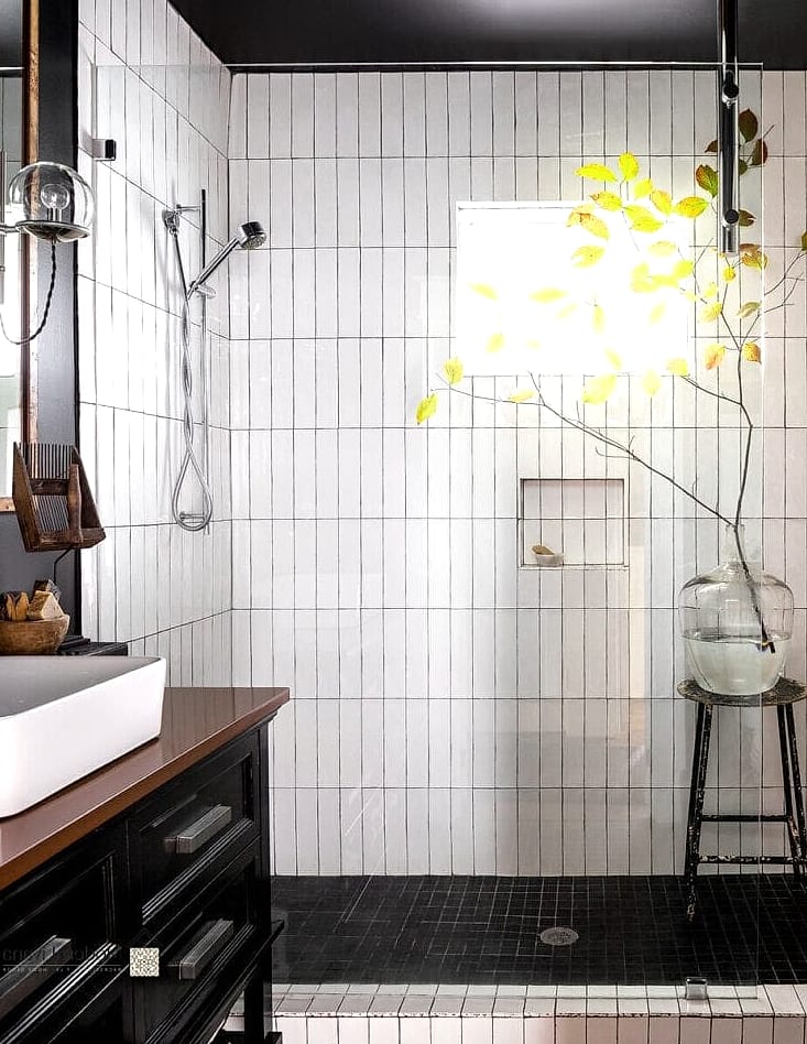 Vertical White Tile