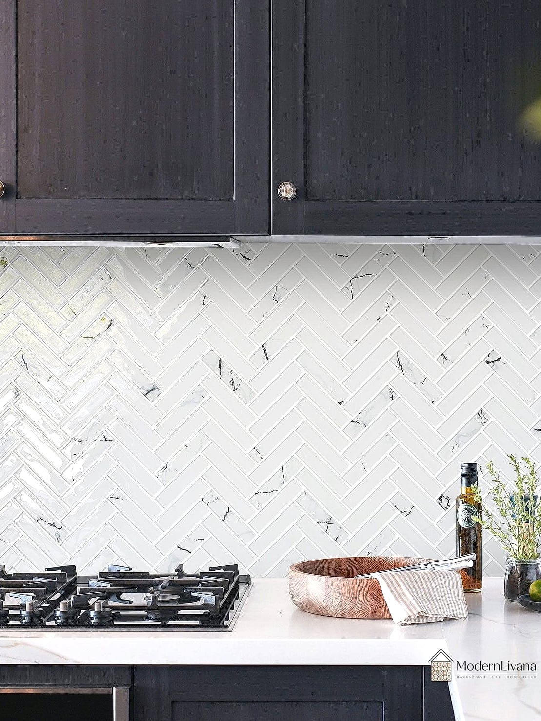 28 White Chevron Backsplash Ideas That Maximize Style and Function 3 White Chevron with Charcoal Grout