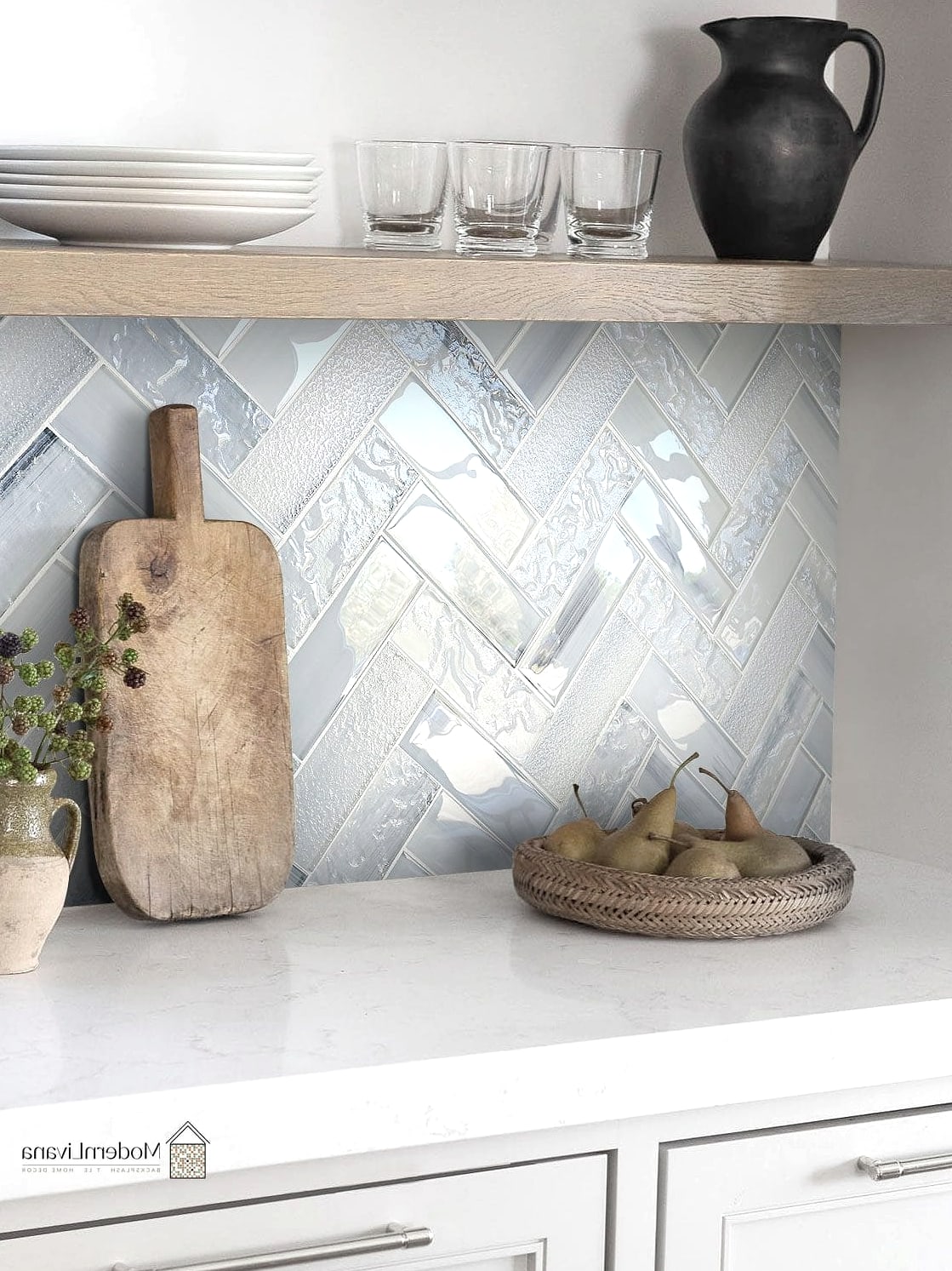 27 White Glass Metal Backsplash Ideas That Are Absolutely Worth It 20 White Glass Metal Backsplash With Floating Shelves