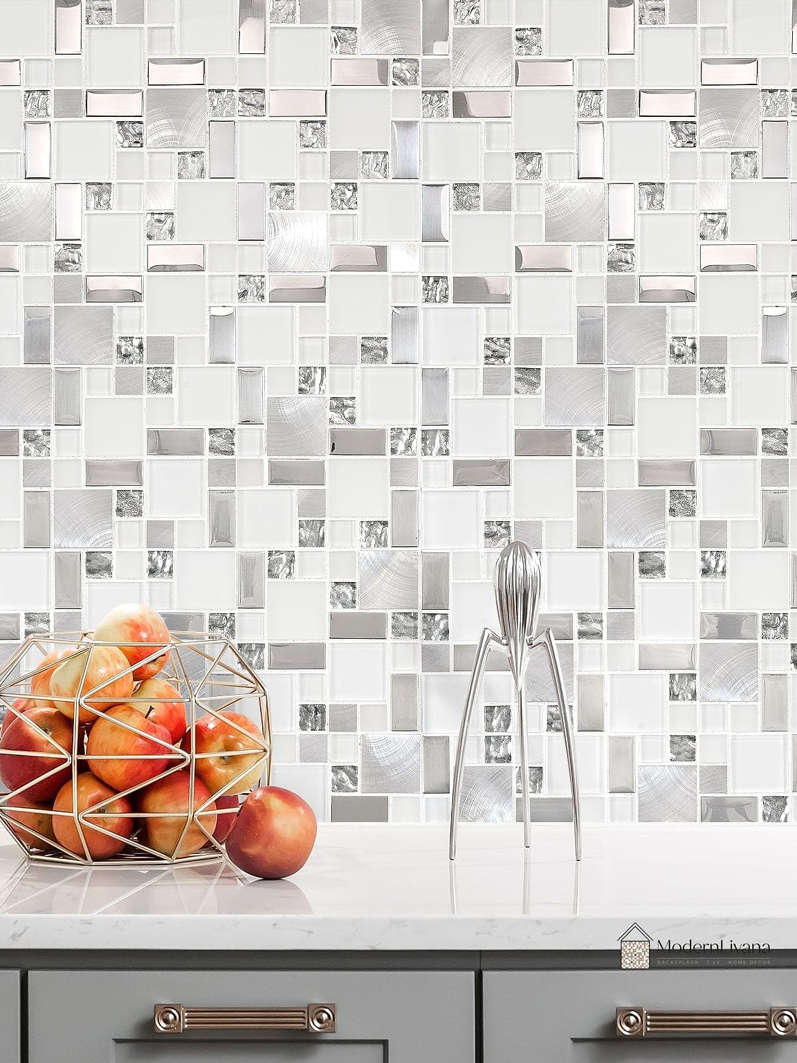 27 White Glass Metal Backsplash Ideas That Are Absolutely Worth It 21 White Glass Metal Backsplash With Quartz Countertops