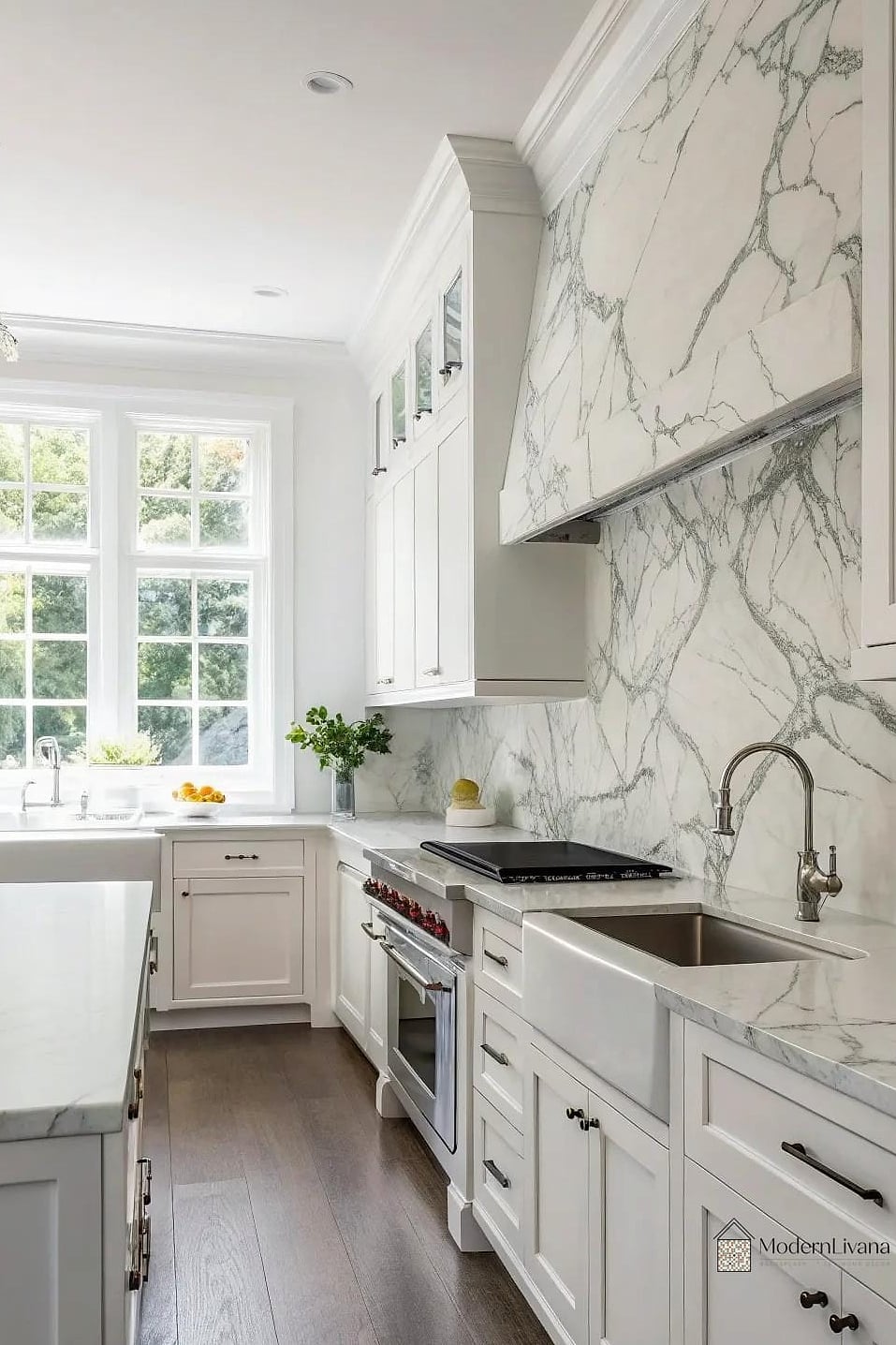 29 Kitchen Backsplash Ideas From Homes We Absolutely Love 17 White Marble with Gold Veining