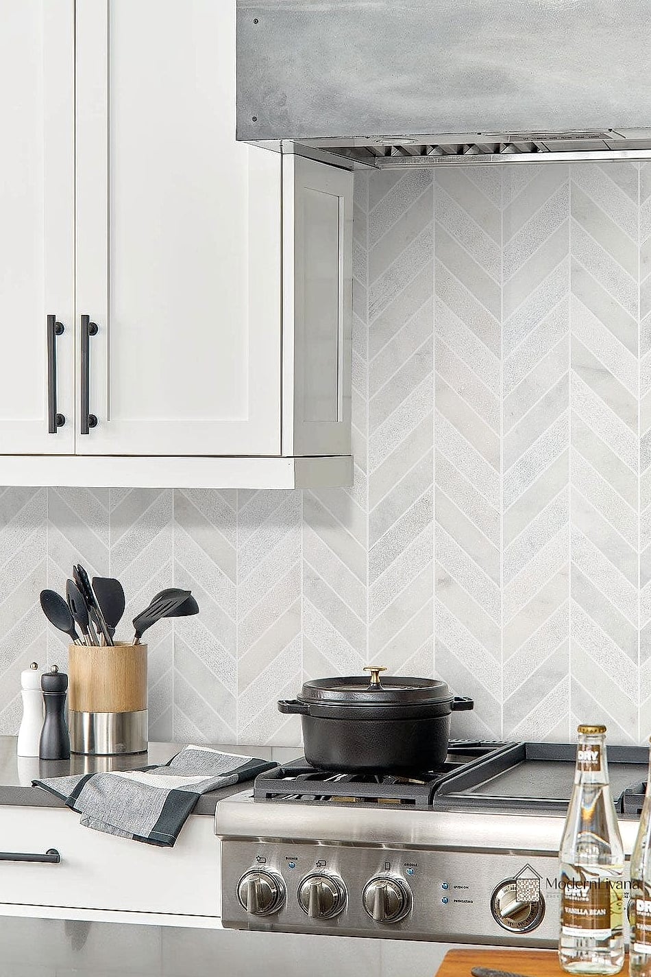 22 White Chevron Backsplash Ideas That Maximize Style and Function 5 4. White Marble Chevron Tile Backsplash