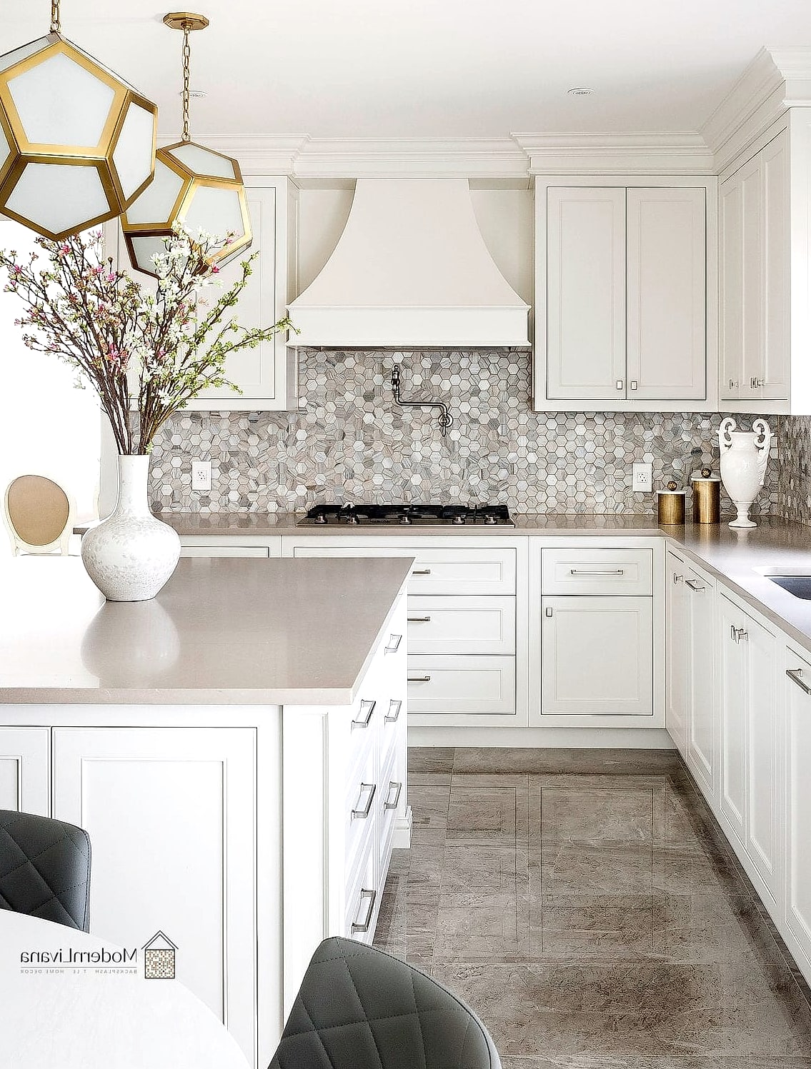 20 White Backsplash Ideas That Will Transform Your Space 4 White Marble Backsplash for a Luxury Look