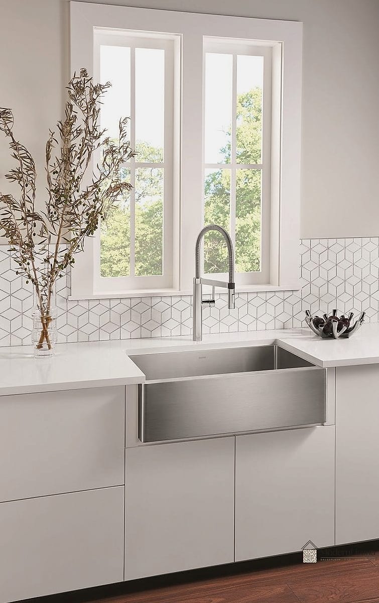 Apron-Front Farmhouse Sinks