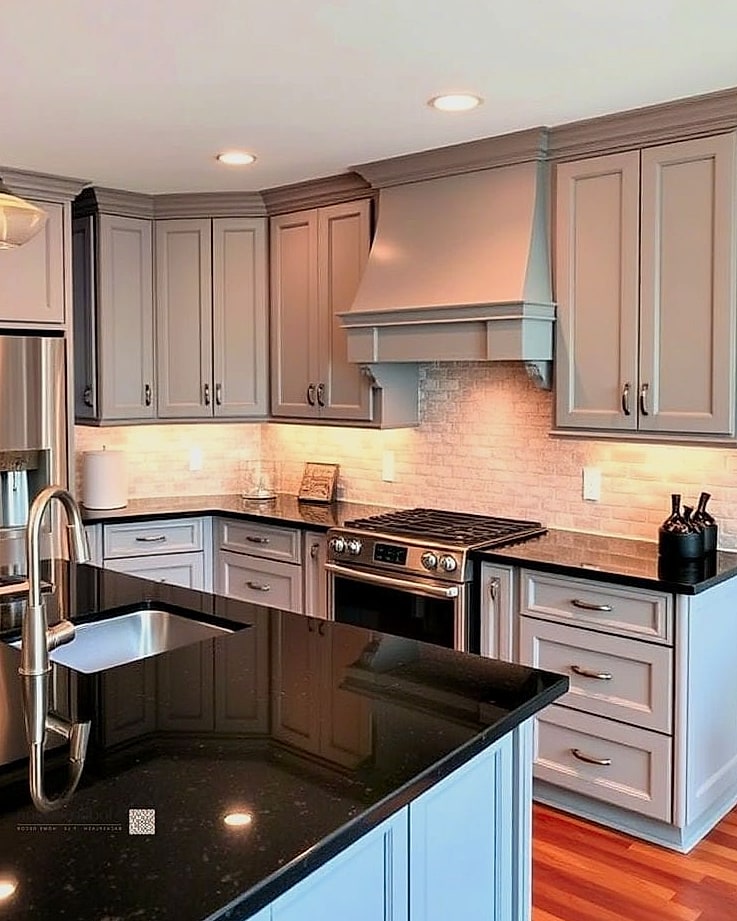 Black Granite for Bold Contrast