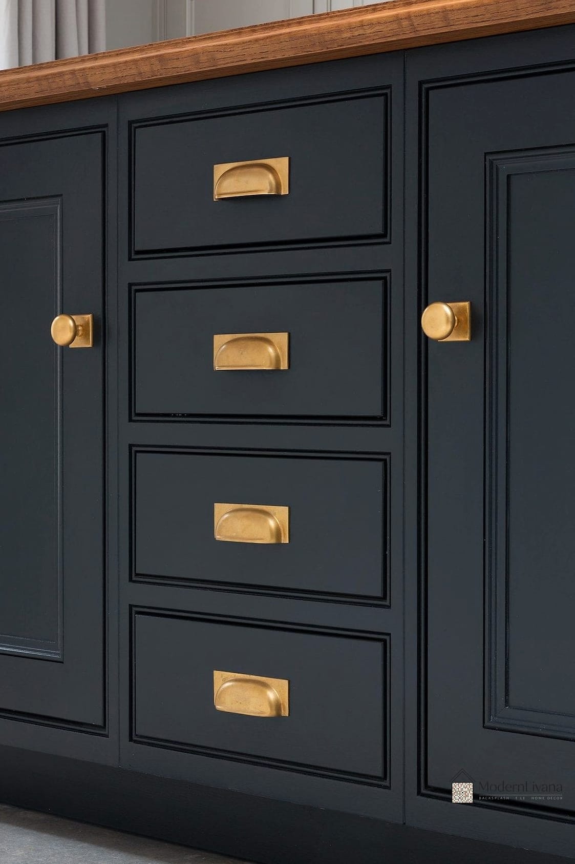 Brushed Brass Bar Pulls
