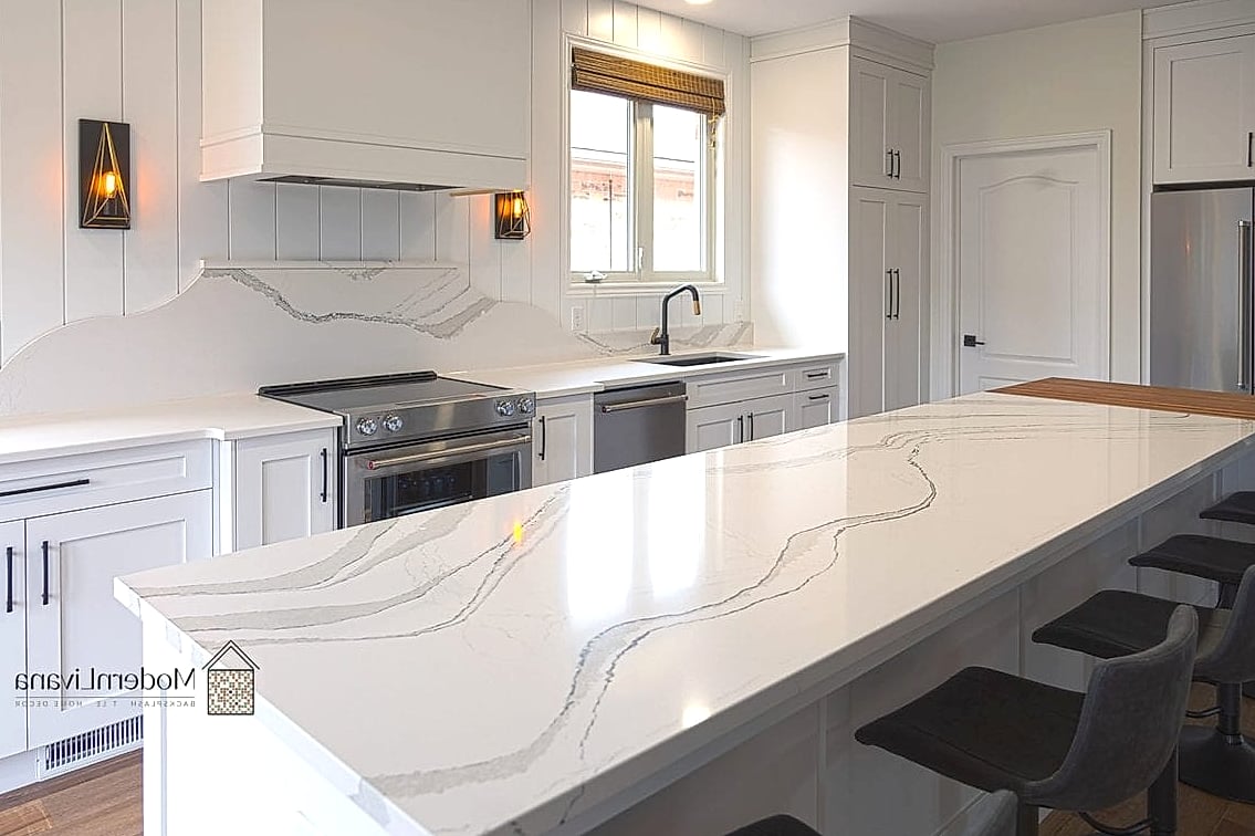 30 Small Kitchen Ideas We Can't Stop Pinning 32 A Continuous Countertop-to-Backsplash Material