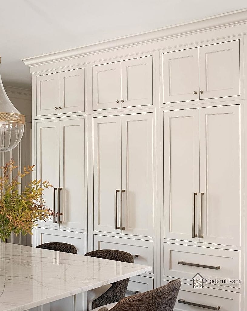 Crown Molding at the Ceiling