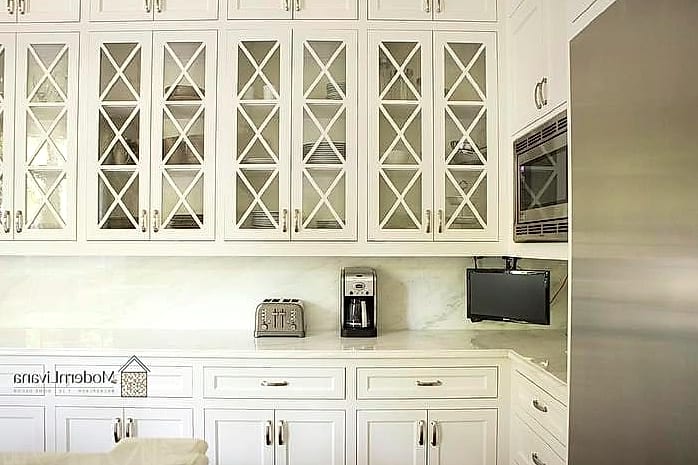 Glass-Front Upper Cabinets