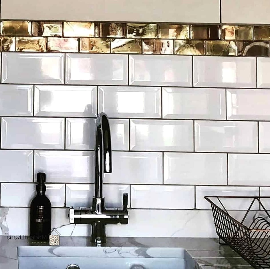 Gray Grout with White Tile for Subtle Contrast