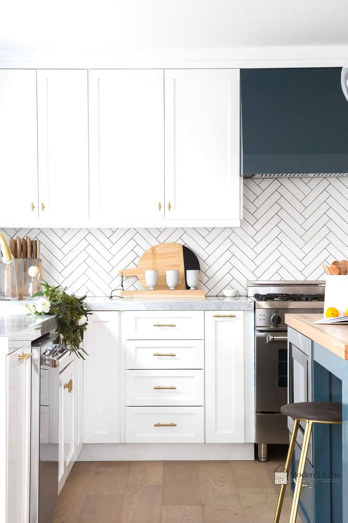 Herringbone Pattern in Soft Gray