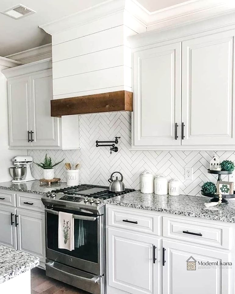 28 White Farmhouse Kitchen Ideas That Look Expensive But Aren't 10 Herringbone Tile Backsplash