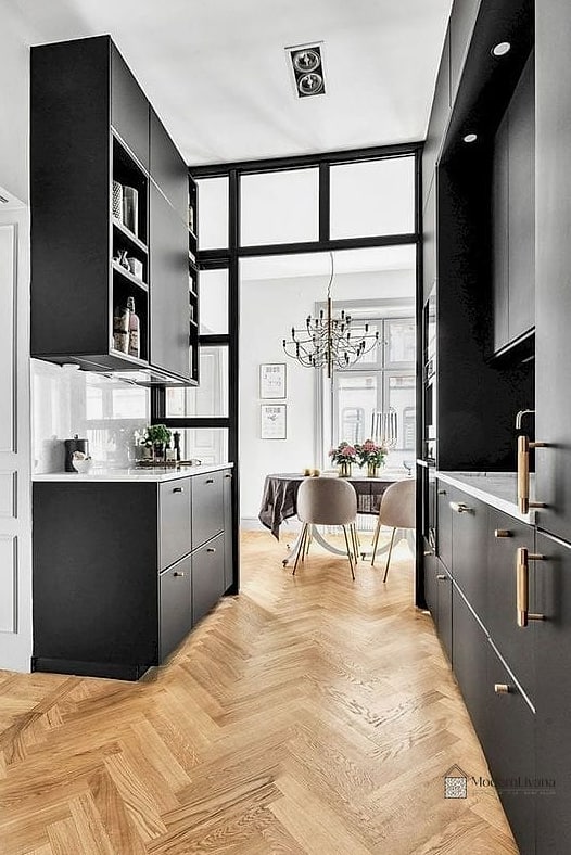 Herringbone Tile Backsplashes