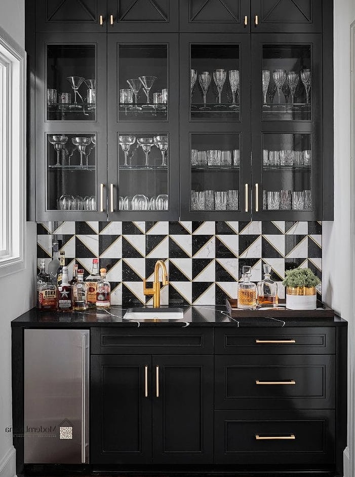 Minimalist Bar Pulls in Slim Profiles