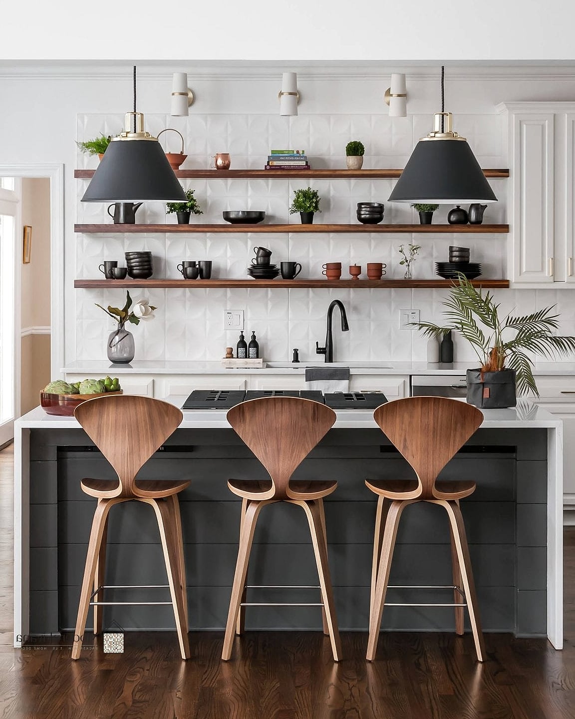Open Shelving with Black Brackets