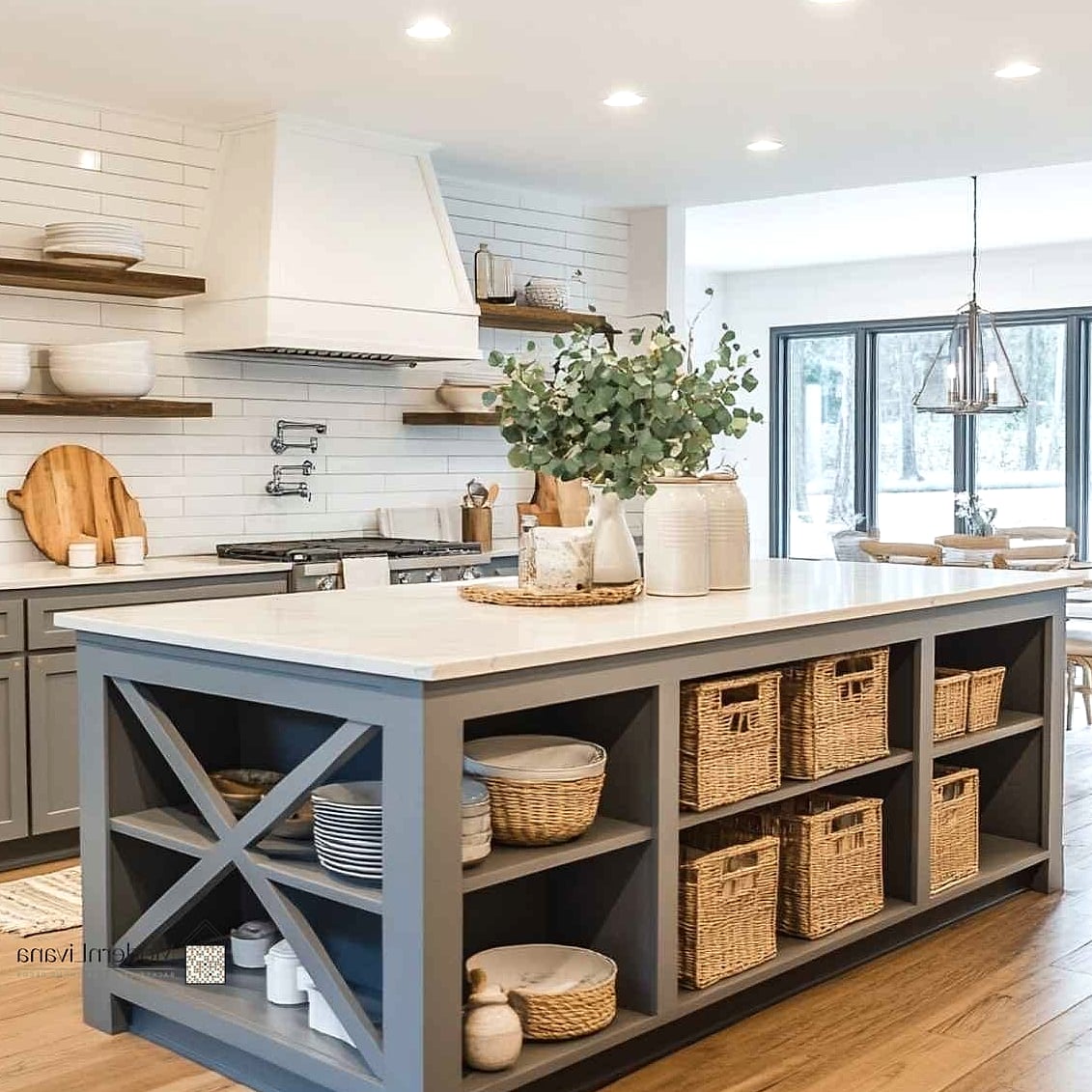 Open Shelving Mixed With Closed Storage
