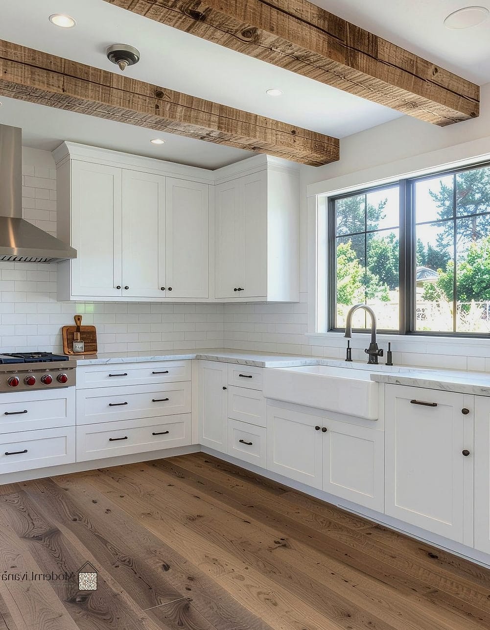 Raised Panel Cabinets in a Farmhouse Kitchen