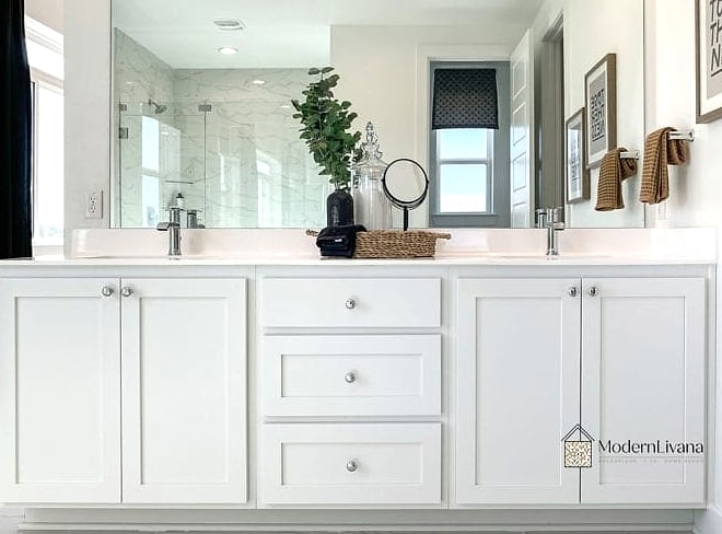 Shaker Style in a Bathroom Vanity