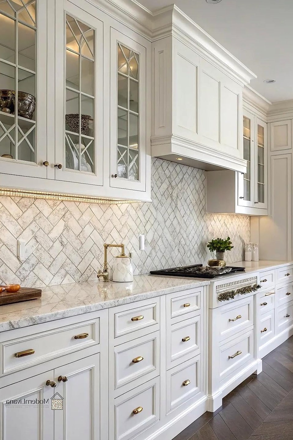 Statement Marble Herringbone