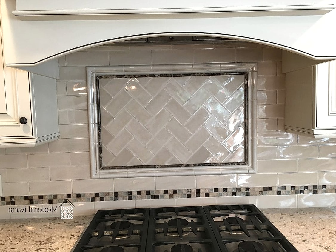 Tile Backsplash That Frames the Window