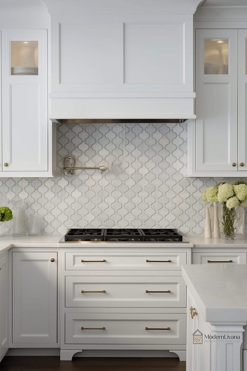 Two-Tone Tile with Contrast Trim