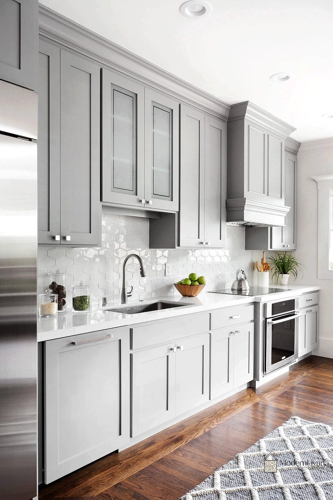 Two-Tone Cabinets with Gray Uppers
