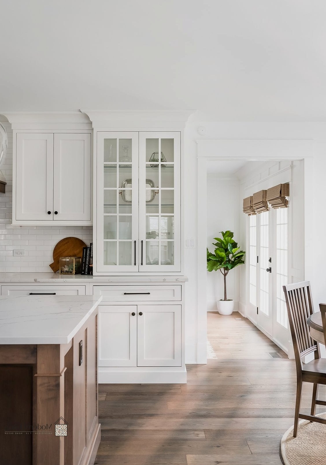 24 White Kitchen Ideas That Are Stylish and Practical 14 Two-Tone Cabinets with White on Top