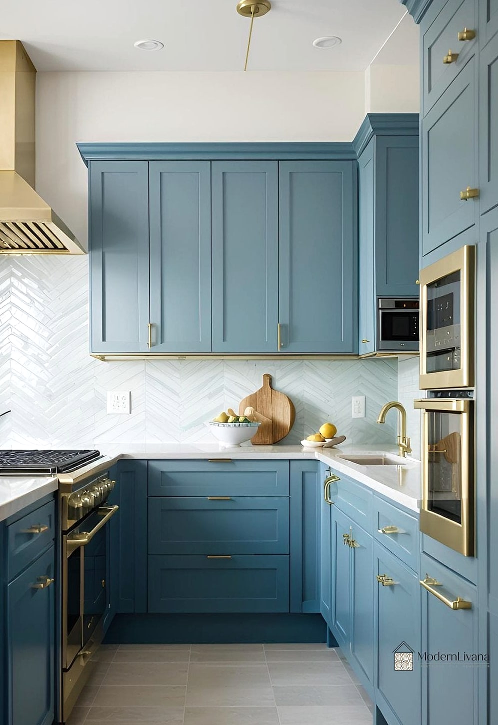 Two-Tone Blue Cabinets, Light on Top and Dark on Bottom